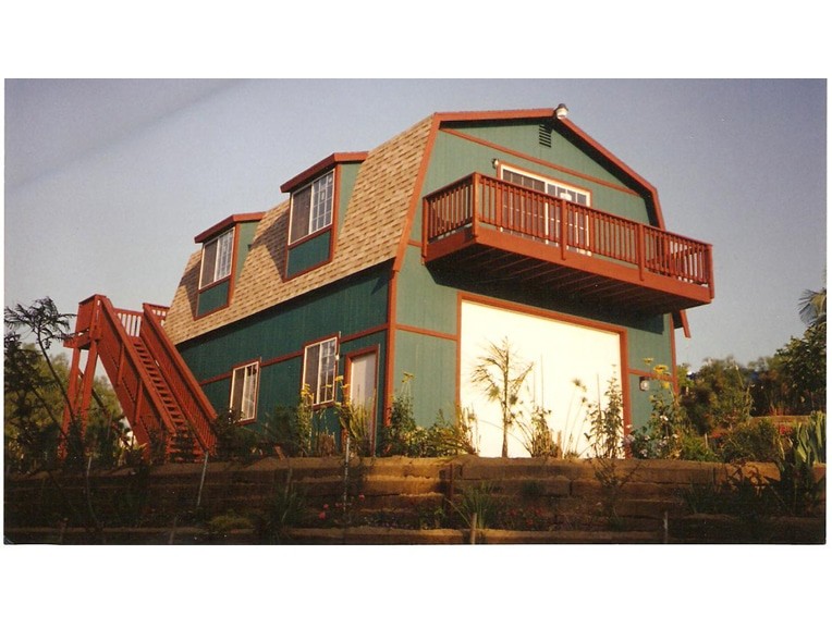 2-Story Gambrel